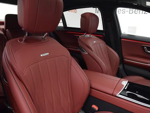 Used 2026 Mercedes-Benz S 63 AMG S image 17
