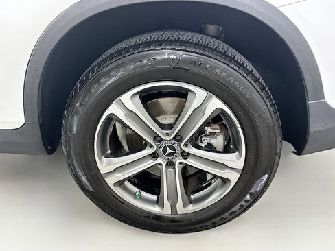 Used 2021 Mercedes-Benz GLC 300 image 27
