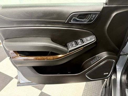 Used 2020 Chevrolet Tahoe LT image 18