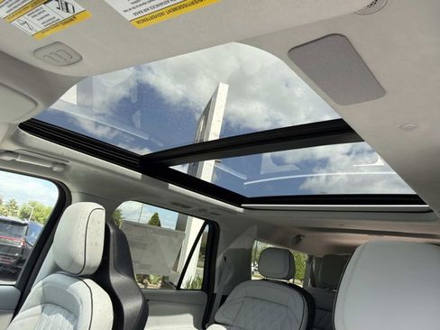 New 2026 Lincoln Navigator L Black Label image 31