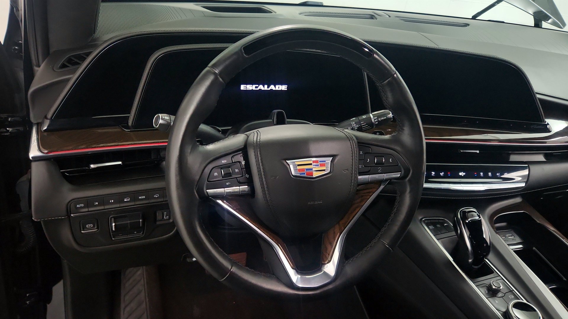 Used 2023 Cadillac Escalade ESV Sport Platinum w/ LPO, ONYX Package AWD/4WD image 32