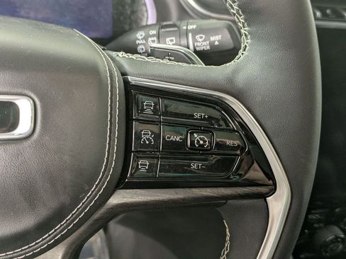 Certified 2023 Jeep Grand Cherokee Overland image 20