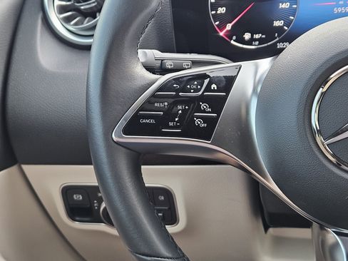 Used 2025 Mercedes-Benz GLA 250 image 27