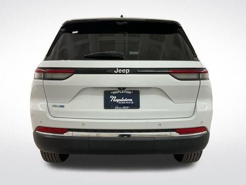 Used 2022 Jeep Grand Cherokee Limited 4xe w/ Luxury Tech Group II AWD/4WD image 22
