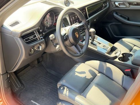 Used 2025 Porsche Macan S AWD/4WD image 5