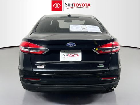 Used 2020 Ford Fusion SE image 5