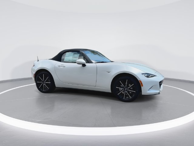 New 2026 MAZDA MX-5 Miata Grand Touring RWD image 9