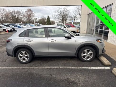 Used 2023 Honda HR-V LX image 7