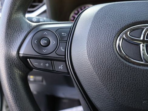 Used 2019 Toyota RAV4 XLE w/ Carpet Mat Package image 32