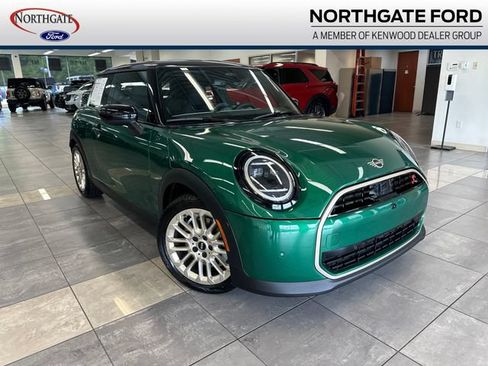 Used 2025 MINI Cooper S FWD image 1