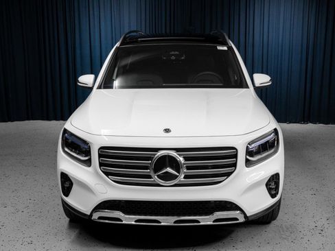New 2026 Mercedes-Benz GLB 250 image 2