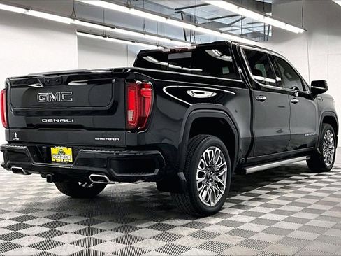 Used 2023 GMC Sierra 1500 Denali Ultimate image 13