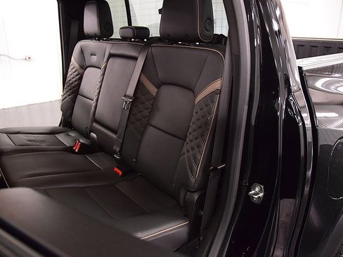 Used 2023 GMC Canyon Denali image 33