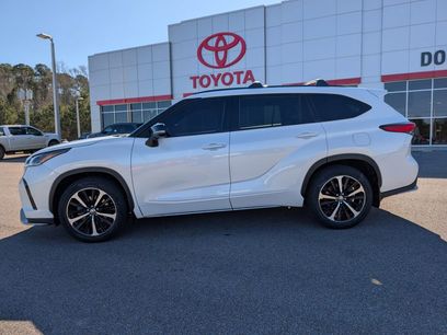 Used 2022 Toyota Highlander XSE