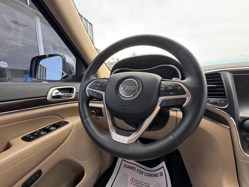 Used 2014 Jeep Grand Cherokee Limited w/ Luxury Group II AWD/4WD image 19