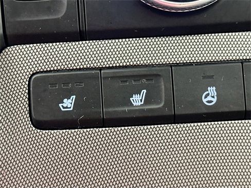 Used 2022 Hyundai Palisade Limited w/ Cargo Package image 19