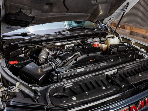 Used 2024 GMC Sierra 2500 AT4 w/ AT4 Premium Plus Package image 39