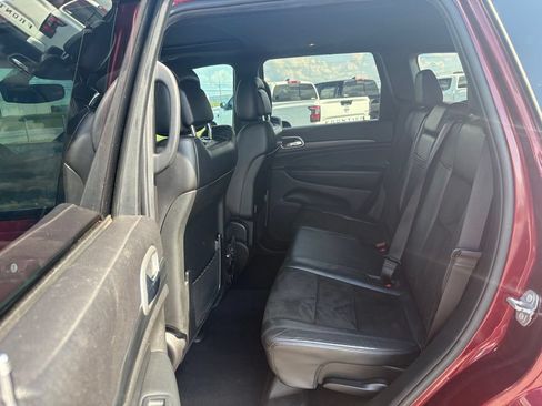 Used 2020 Jeep Grand Cherokee Altitude RWD image 15