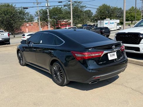 Used 2018 Toyota Avalon Touring w/ All Weather Liner Package FWD image 8