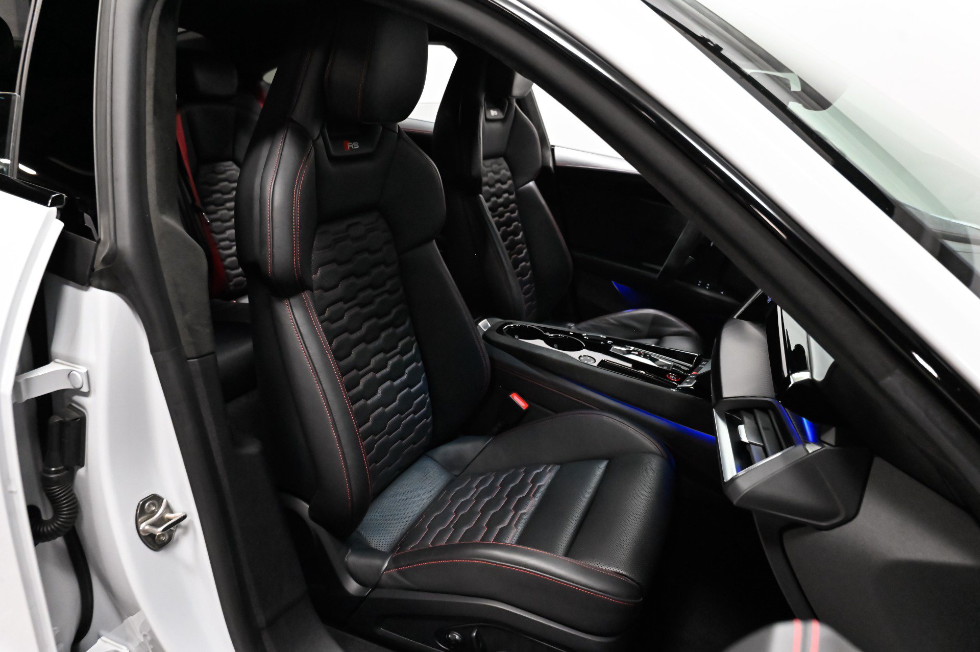 Used 2022 Audi RS e-tron GT w/ Year 1 Package AWD/4WD image 44