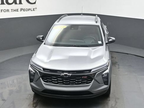 Used 2024 Chevrolet Trax RS w/ Driver Confidence Package FWD image 60