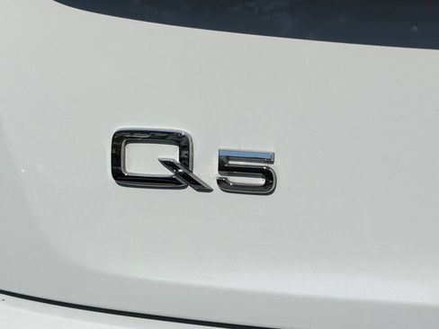 Used 2023 Audi Q5 2.0T Premium w/ Convenience Package AWD/4WD image 28