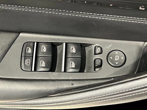 Used 2020 BMW M5 w/ Executive Package image 38