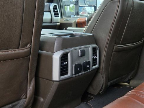 Used 2022 Ford F250 King Ranch w/ King Ranch Ultimate Package AWD/4WD image 36