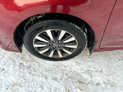 Used 2018 Toyota Sienna Limited Premium image 13