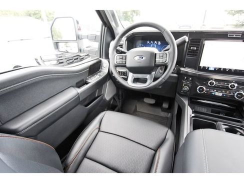 Used 2026 Ford F250 Lariat w/ Tremor Off-Road Package AWD/4WD image 7
