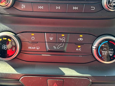 Used 2024 Ford Transit 250 Low Roof w/ Exterior Upgrade Package image 23