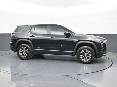New 2026 Chevrolet Equinox LT w/ Safety and Technology Package FWD image 17