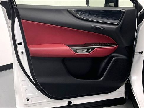 Used 2025 Lexus NX 250 FWD w/ Premium Package image 18