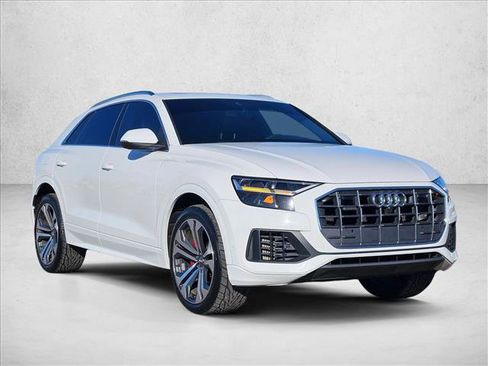 Used 2019 Audi Q8 Premium Plus w/ Premium Plus image 3
