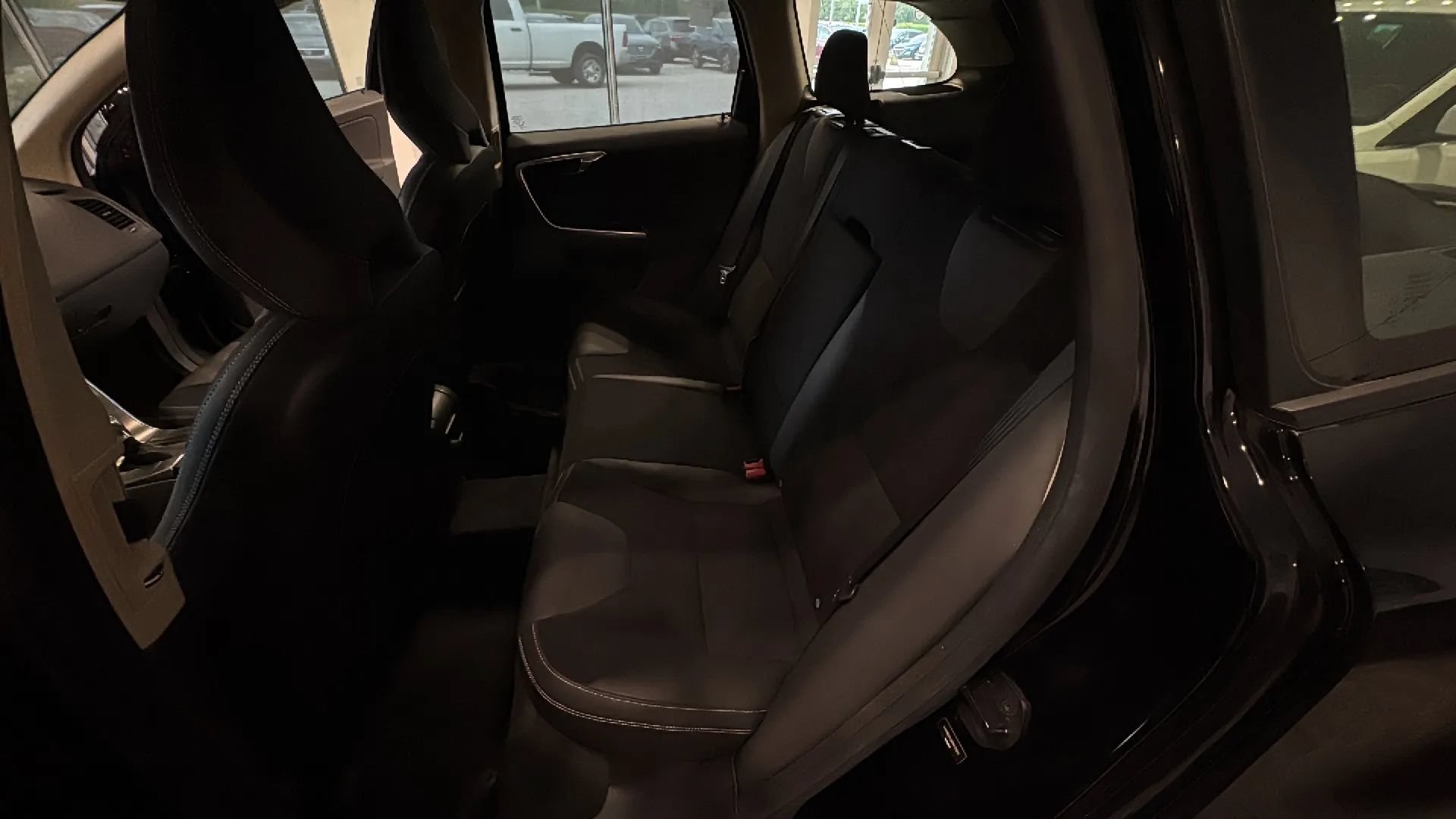 Used 2013 Volvo XC60 3.2 FWD image 23