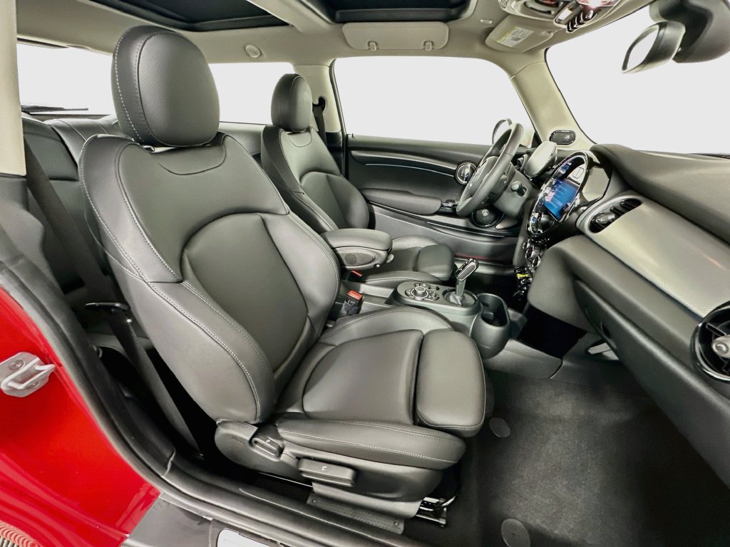 Used 2024 MINI Cooper SE FWD image 28