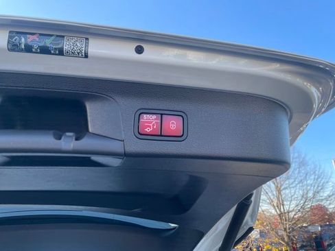 Certified 2022 Mercedes-Benz GLS 450 4MATIC image 13