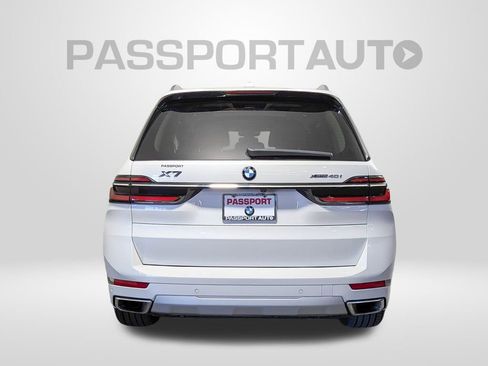 Used 2023 BMW X7 xDrive40i image 5