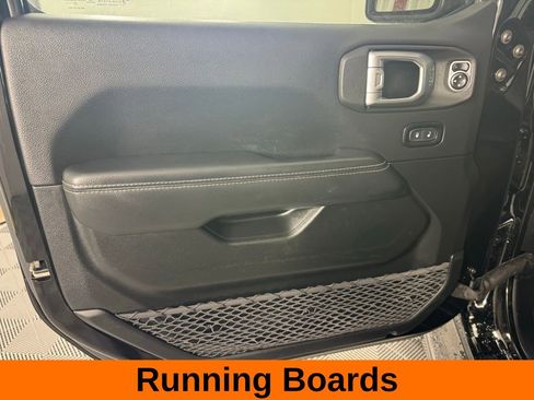 Used 2020 Jeep Wrangler Unlimited Sahara image 9