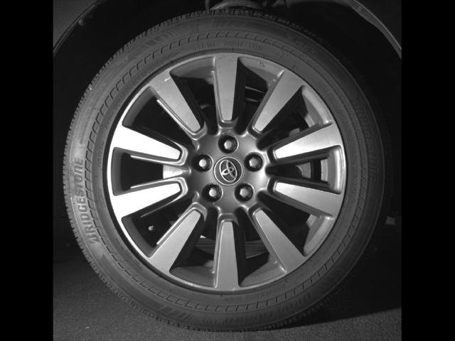 Certified 2020 Toyota Sienna XLE Premium w/ Carpet Mat Package AWD/4WD image 21