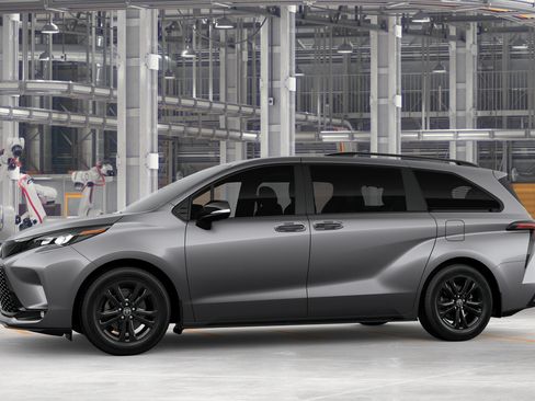 New 2026 Toyota Sienna XSE AWD/4WD image 3