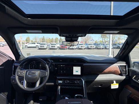 New 2026 GMC Sierra 2500 Denali Ultimate AWD/4WD image 13