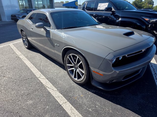 Used 2023 Dodge Challenger R/T RWD image 3