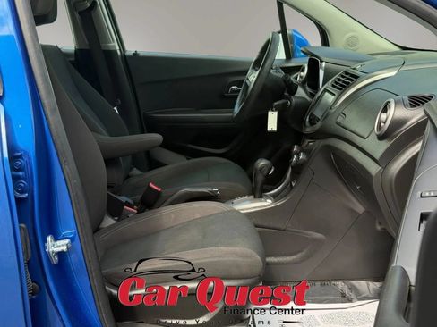 Used 2016 Chevrolet Trax LS w/ LPO, Cargo Package AWD/4WD image 17