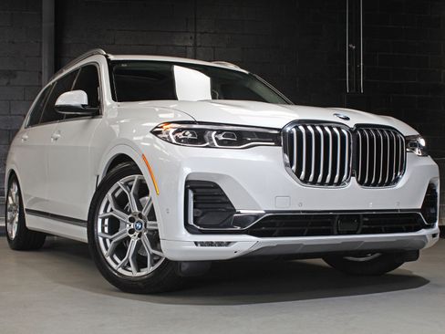 Used 2022 BMW X7 xDrive40i w/ Executive Package AWD/4WD image 7