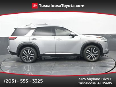 Used 2024 Nissan Pathfinder Platinum w/ Cargo Package