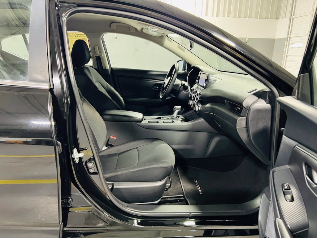 Used 2025 Nissan Sentra S FWD image 31