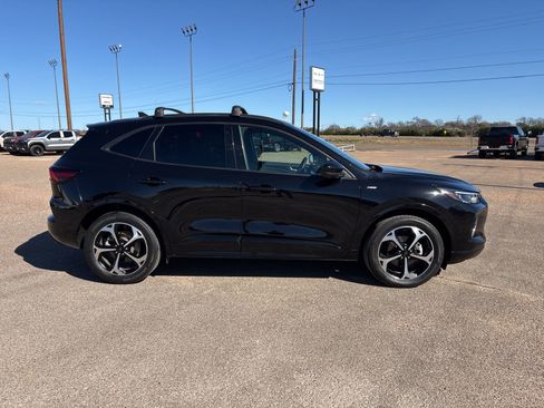 Used 2023 Ford Escape ST-Line Elite image 6