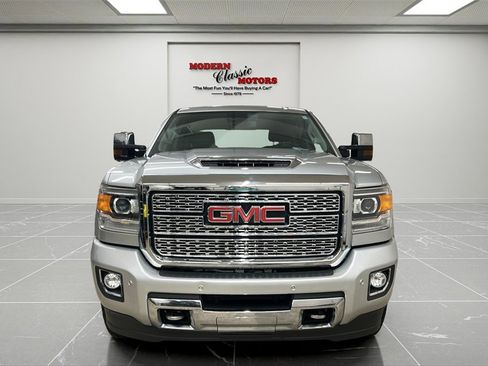 Used 2018 GMC Sierra 2500 Denali w/ Duramax Plus Package image 16