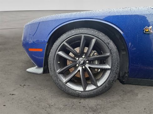 Used 2019 Dodge Challenger R/T Scat Pack w/ Shaker Package image 10